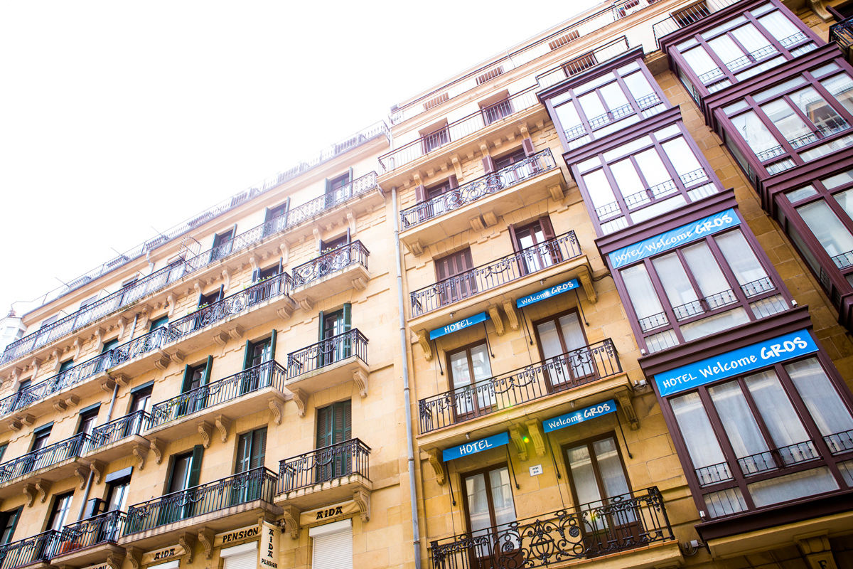 Hotel & Suites Arrizul Gros San Sebastian Exterior photo