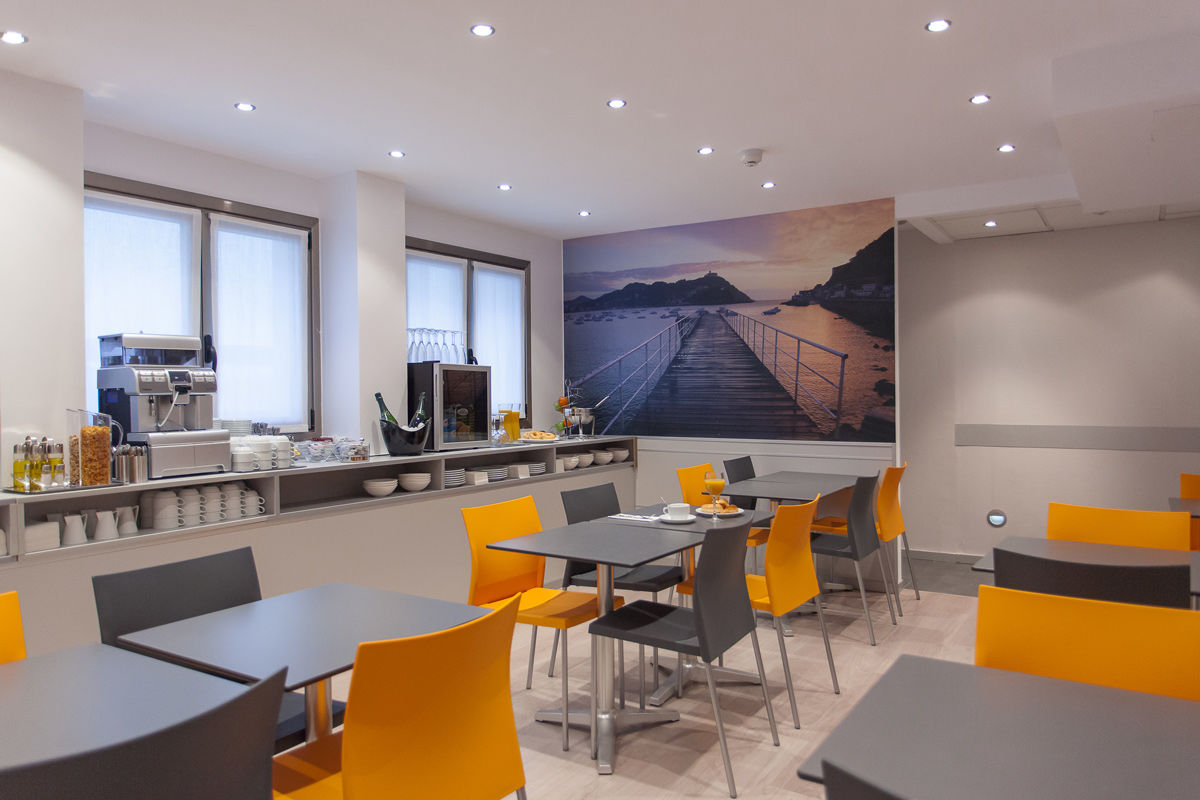 Hotel & Suites Arrizul Gros San Sebastian Restaurant photo