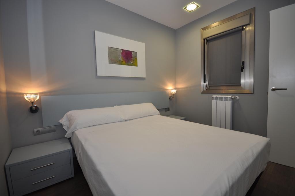 Hotel & Suites Arrizul Gros San Sebastian Exterior photo
