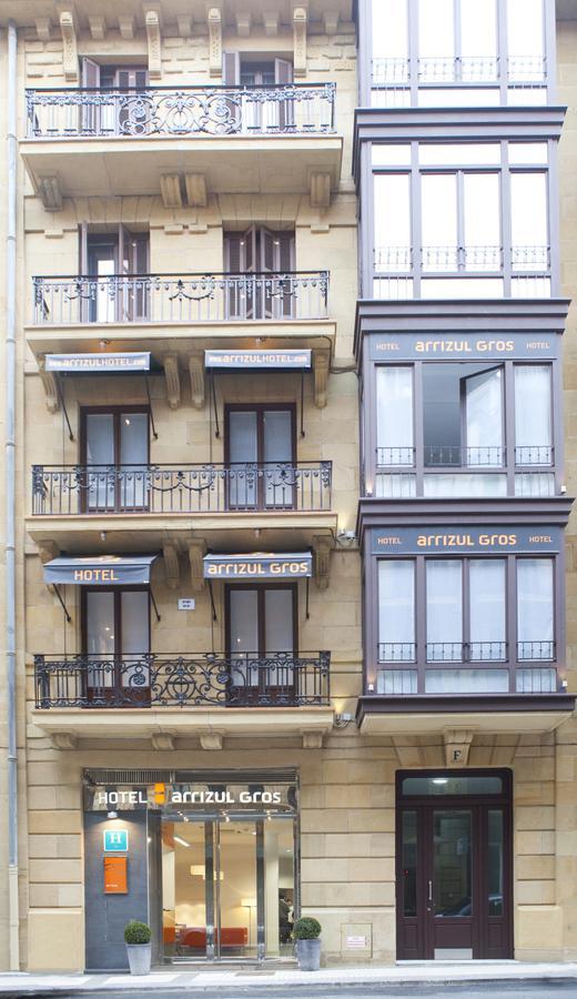Hotel & Suites Arrizul Gros San Sebastian Exterior photo