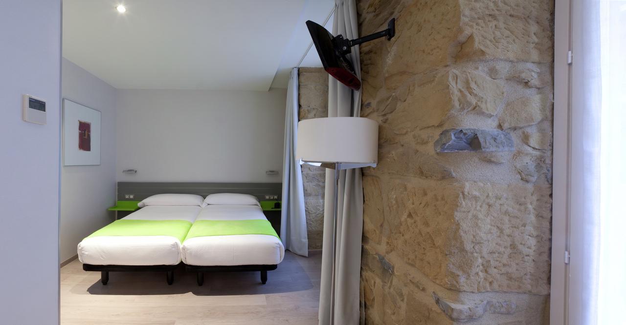 Hotel & Suites Arrizul Gros San Sebastian Exterior photo